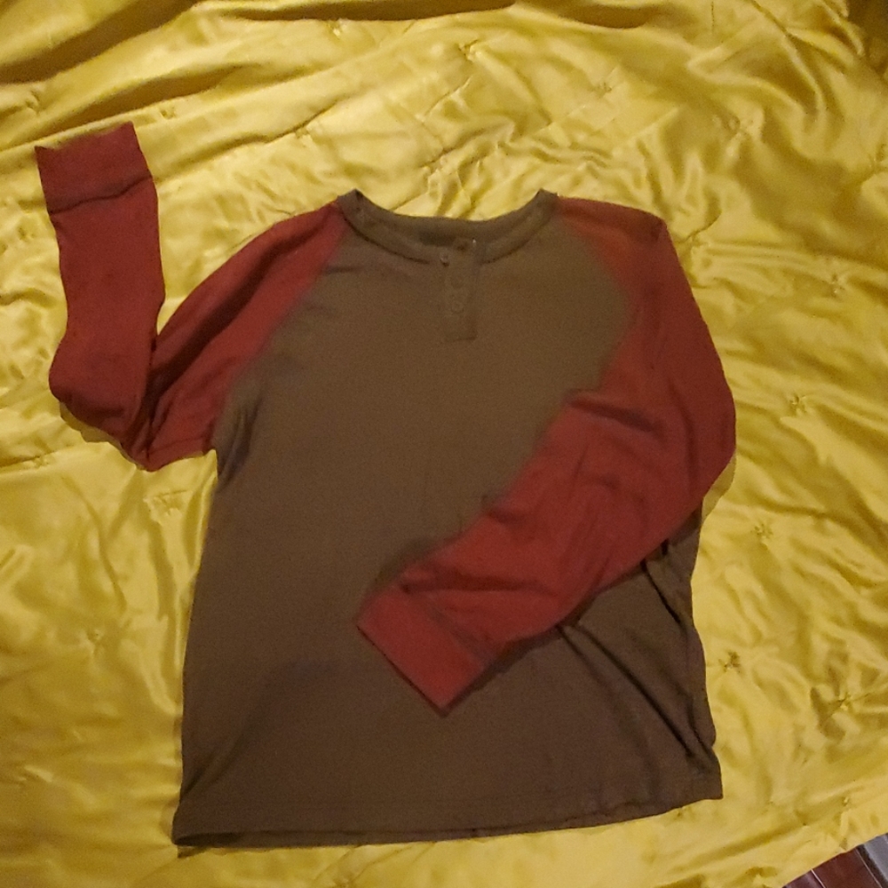 Long sleeve shirt
